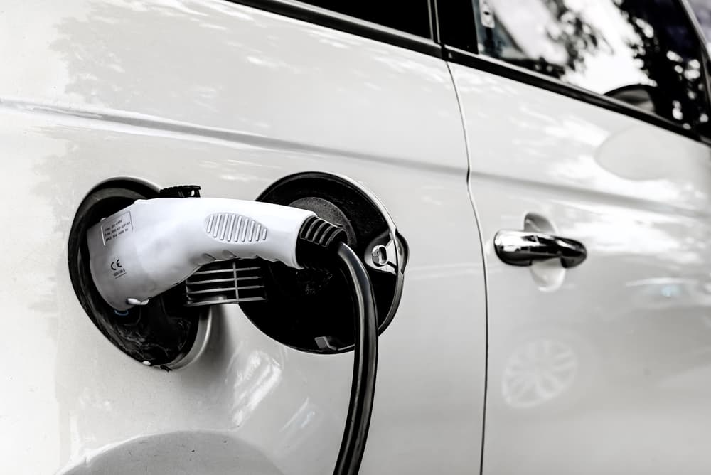 Recharge véhicule électrique à domicile